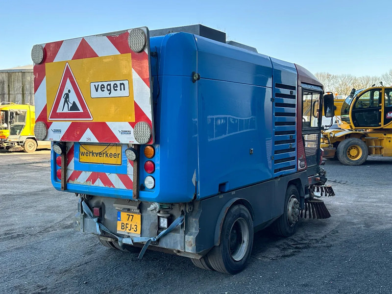 Ravo 580 VEEGMACHINE/SWEEPER!! - Varredora urbana: foto 5 Ravo 580 VEEGMACHINE/SWEEPER!! - Varredora urbana: foto 5