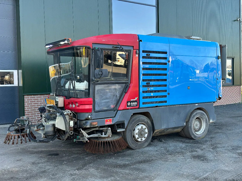 Ravo 580 VEEGMACHINE/SWEEPER!! - Varredora urbana: foto 1 Ravo 580 VEEGMACHINE/SWEEPER!! - Varredora urbana: foto 1