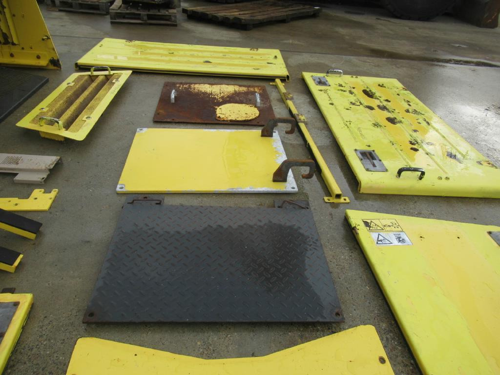 Porta e peças por Máquina de construção Bomag BC572RB -: foto 7