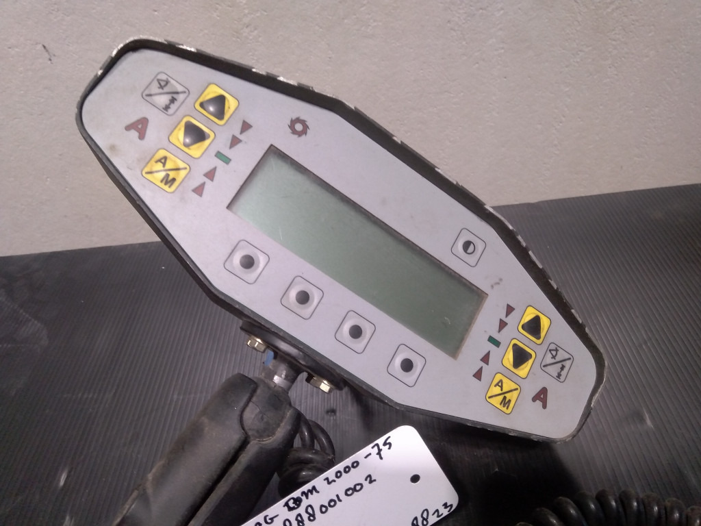 Bomag BM2000-75 - - Painel de instrumentos por Máquina de construção: foto 2 Bomag BM2000-75 - - Painel de instrumentos por Máquina de construção: foto 2