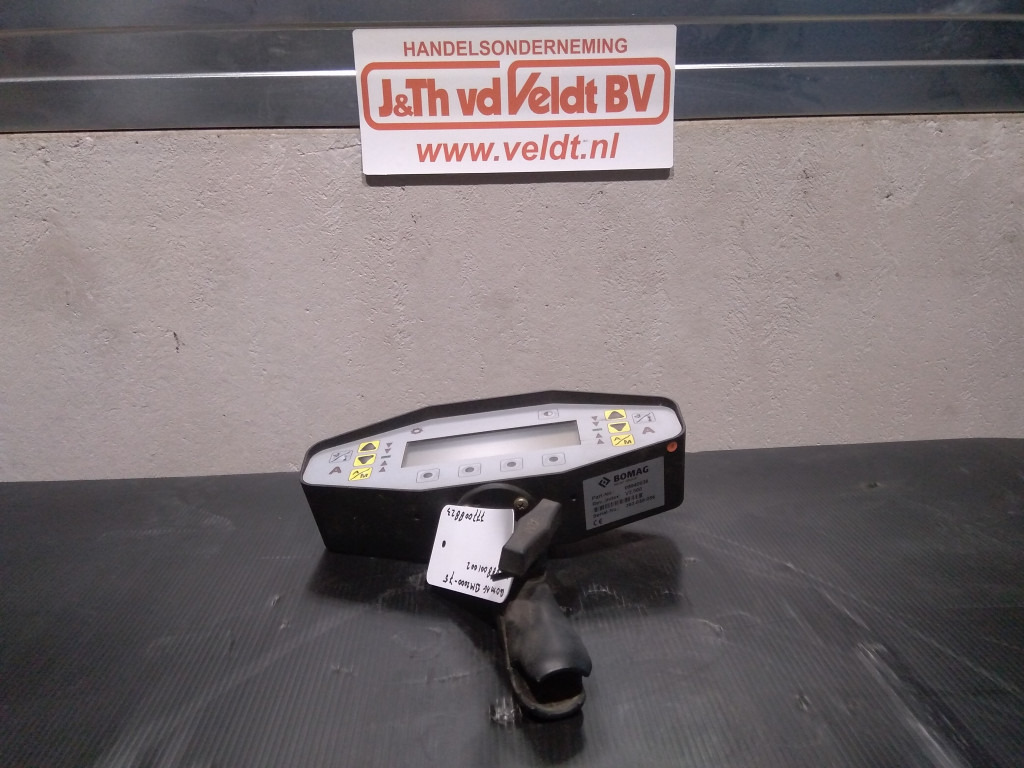 Bomag BM2000-75 - - Painel de instrumentos por Máquina de construção: foto 2 Bomag BM2000-75 - - Painel de instrumentos por Máquina de construção: foto 2