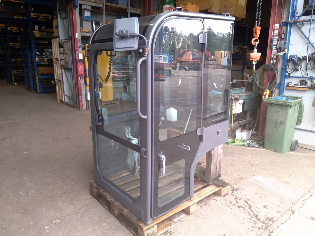 Case 72276641 - Cabine por Máquina de construção: foto 5 Case 72276641 - Cabine por Máquina de construção: foto 5