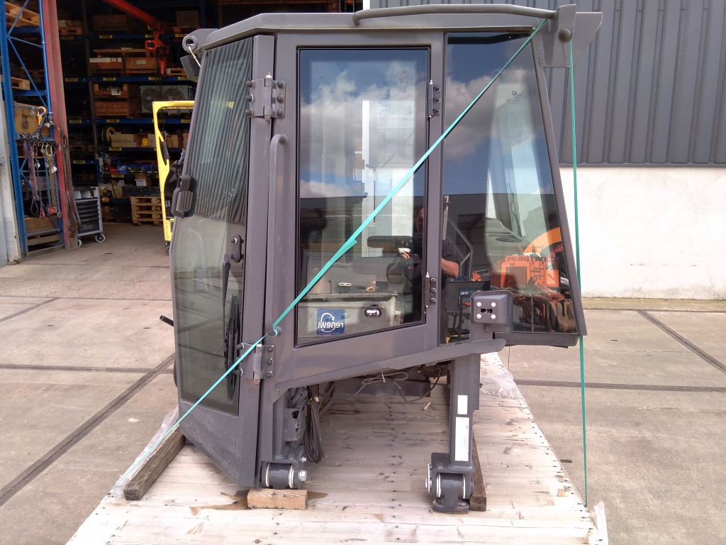 Case 87388637 - 87388630 - Cabine por Máquina de construção: foto 4 Case 87388637 - 87388630 - Cabine por Máquina de construção: foto 4