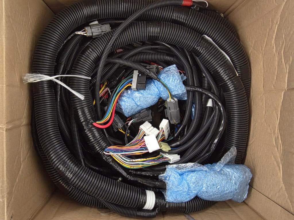 Case KUR10371 - Cables/ Wire harness por Máquina de construção: foto 1 Case KUR10371 - Cables/ Wire harness por Máquina de construção: foto 1