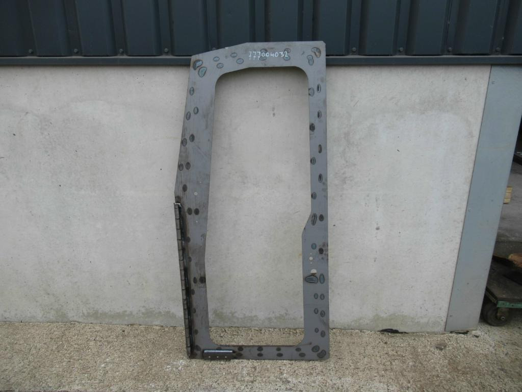 Caterpillar 2245000 - 2134512 - Porta e peças por Máquina de construção: foto 1 Caterpillar 2245000 - 2134512 - Porta e peças por Máquina de construção: foto 1