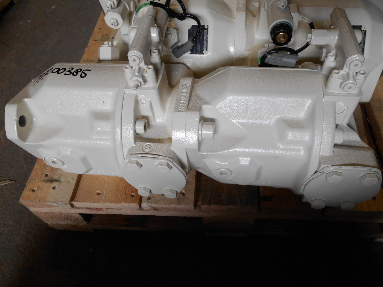 Caterpillar 3686566 - Ventilador por Máquina de construção: foto 2 Caterpillar 3686566 - Ventilador por Máquina de construção: foto 2
