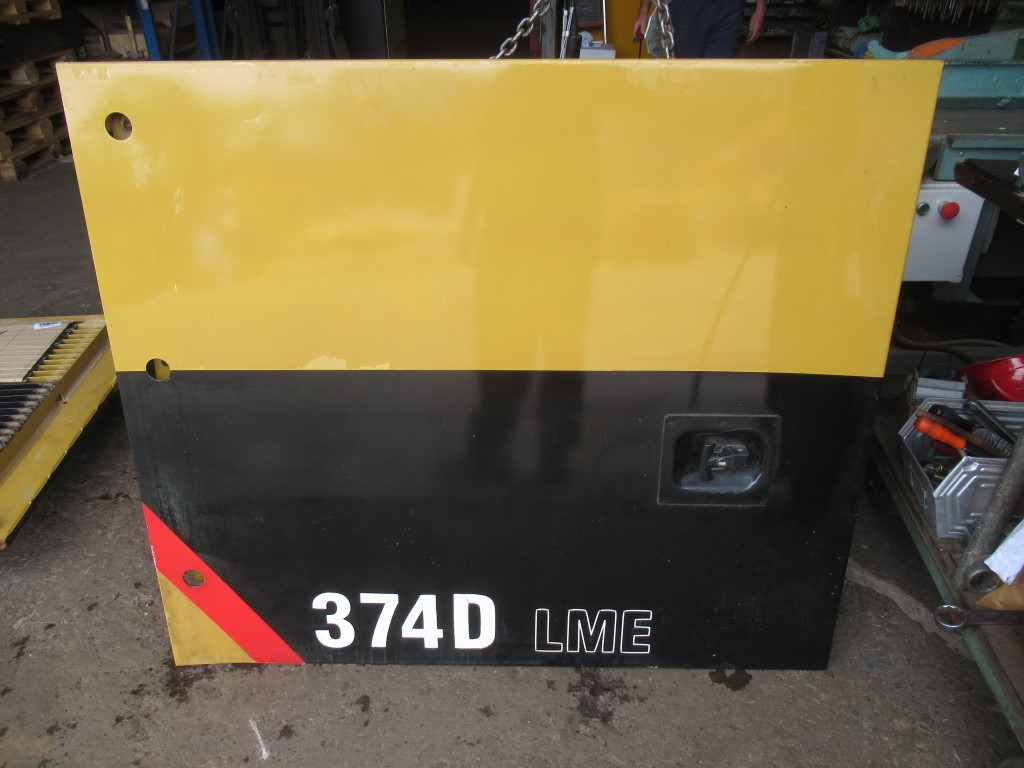 Caterpillar 374D - - Porta e peças por Máquina de construção: foto 1 Caterpillar 374D - - Porta e peças por Máquina de construção: foto 1