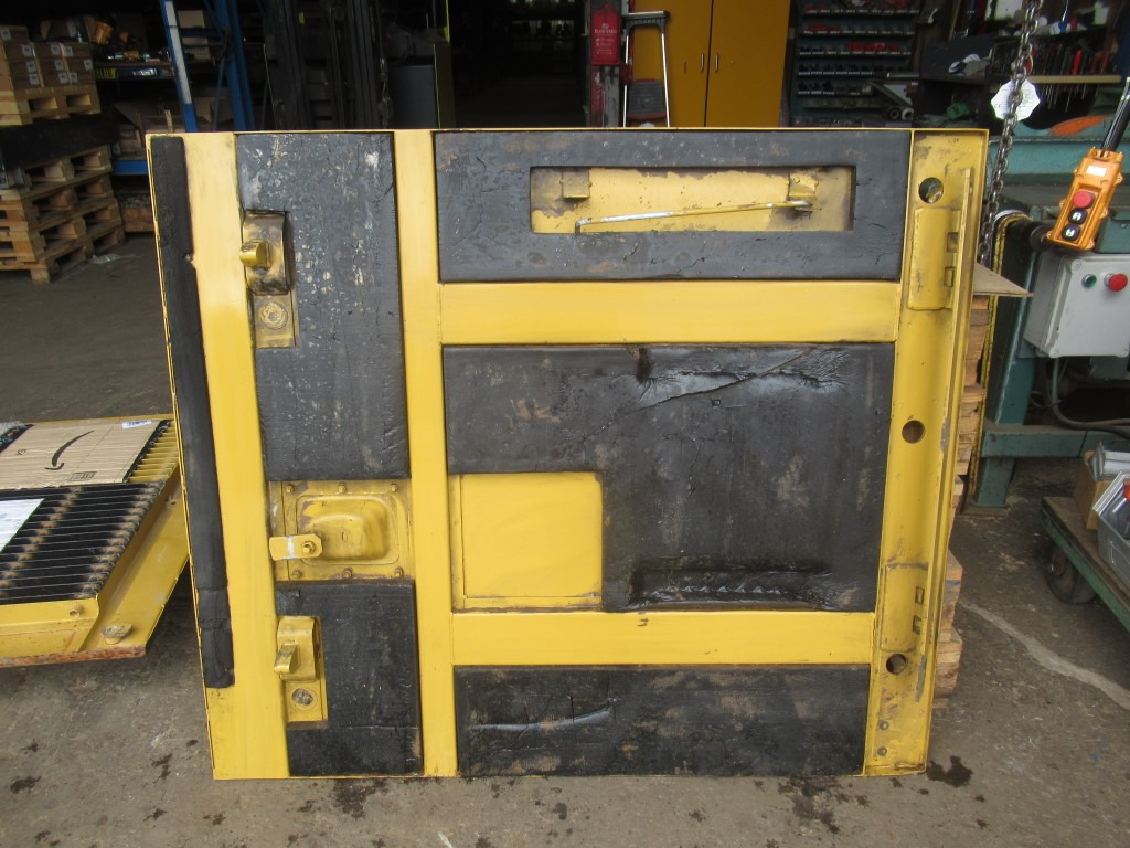 Caterpillar 374D - - Porta e peças por Máquina de construção: foto 2 Caterpillar 374D - - Porta e peças por Máquina de construção: foto 2