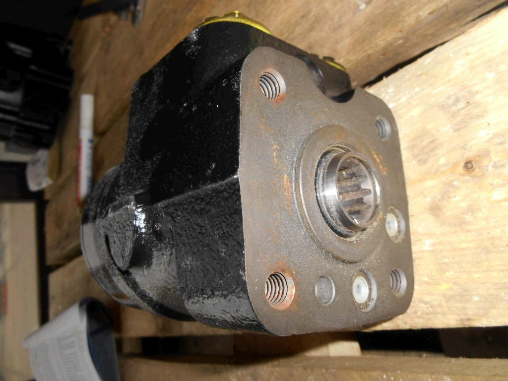 Fiat Hitachi 71484944 - Motor hidráulico por Máquina de construção: foto 2 Fiat Hitachi 71484944 - Motor hidráulico por Máquina de construção: foto 2
