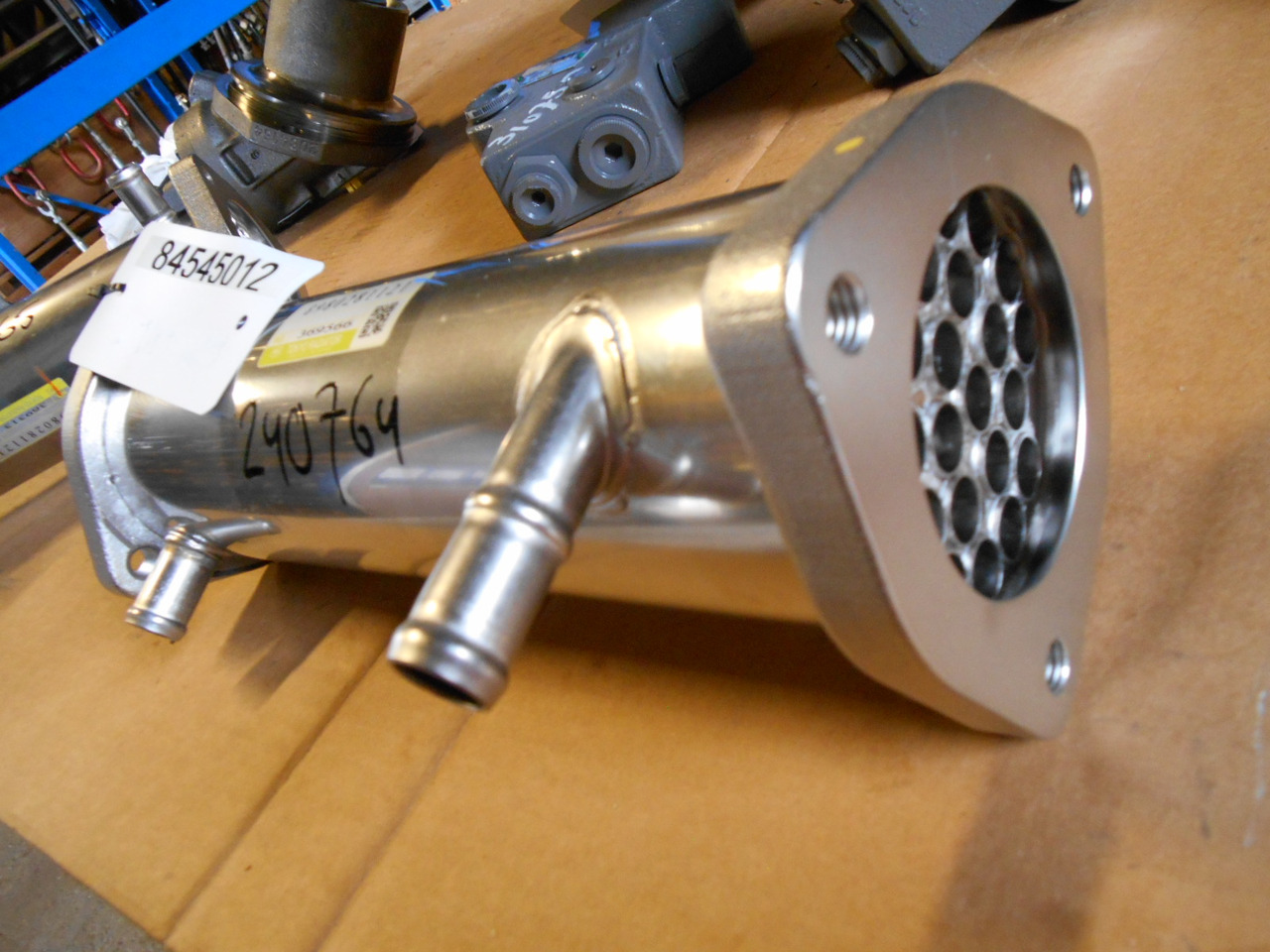 Isuzu 8980281121 - Radiador EGR por Máquina agrícola: foto 4 Isuzu 8980281121 - Radiador EGR por Máquina agrícola: foto 4