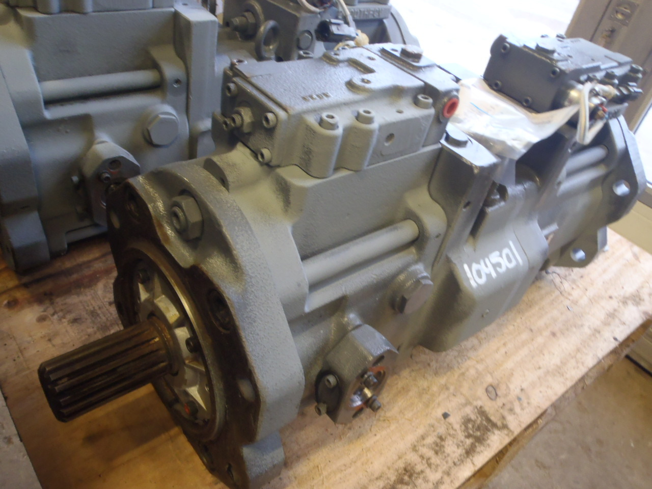 Kawasaki K3V180DTH19TR-OE11 - 4643505 - Bomba hidráulica por Máquina de construção: foto 2 Kawasaki K3V180DTH19TR-OE11 - 4643505 - Bomba hidráulica por Máquina de construção: foto 2