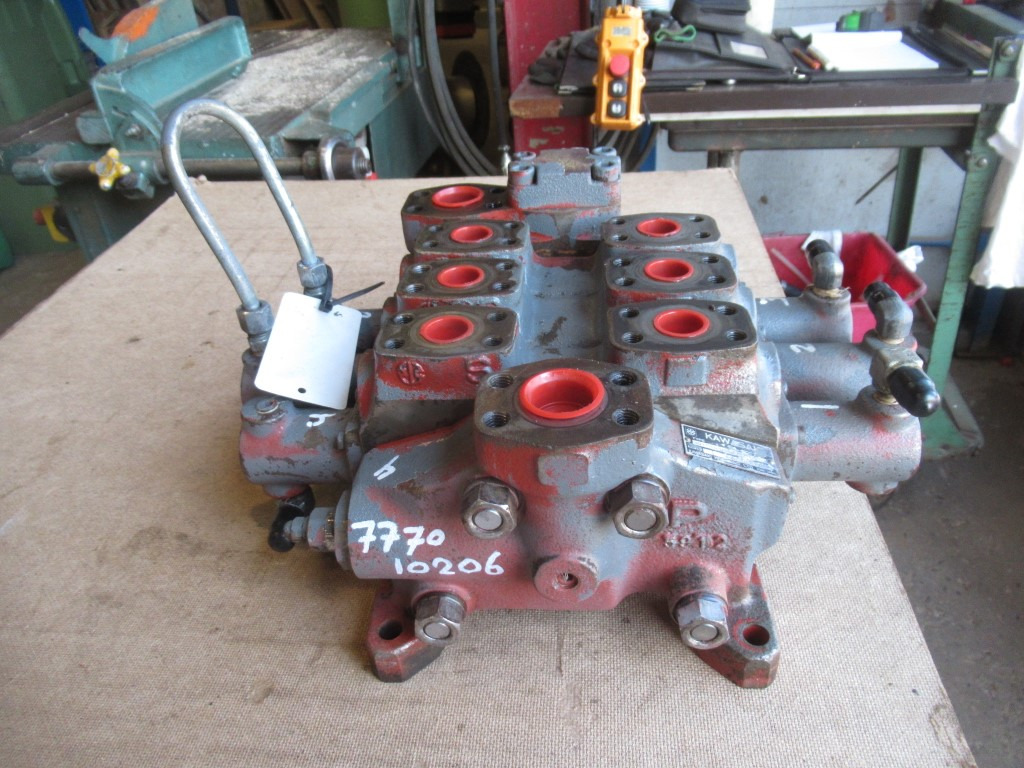 Kawasaki MW3252ST579B-280/190 - - Válvula hidráulica por Máquina de construção: foto 2 Kawasaki MW3252ST579B-280/190 - - Válvula hidráulica por Máquina de construção: foto 2