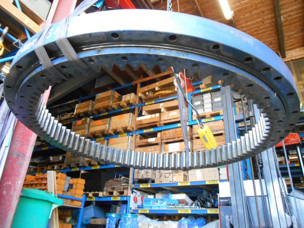 Kobelco LQ40FU0001F1 - Coroa de giro por Máquina de construção: foto 5 Kobelco LQ40FU0001F1 - Coroa de giro por Máquina de construção: foto 5