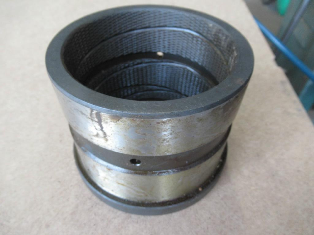 Liebherr 9388873 001 - - Piston/ Anel/ Buch por Máquina de construção: foto 1 Liebherr 9388873 001 - - Piston/ Anel/ Buch por Máquina de construção: foto 1