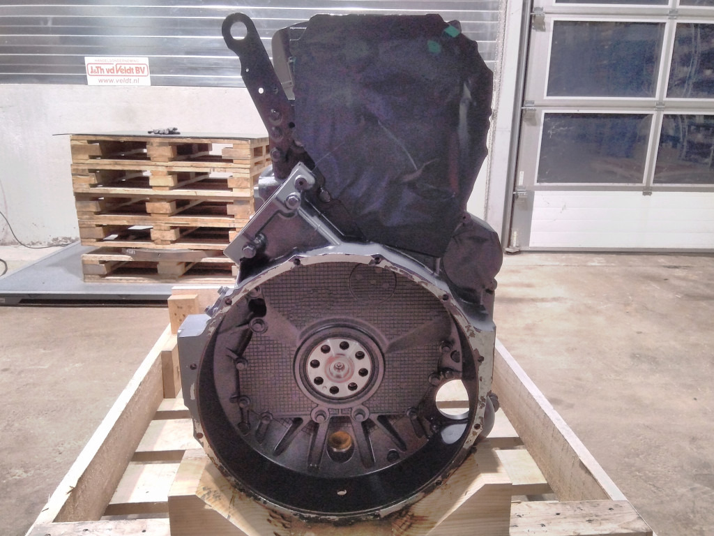 New Holland 5802336688SR - F3AE0684P E909 - Motor por Máquina agrícola: foto 2 New Holland 5802336688SR - F3AE0684P E909 - Motor por Máquina agrícola: foto 2
