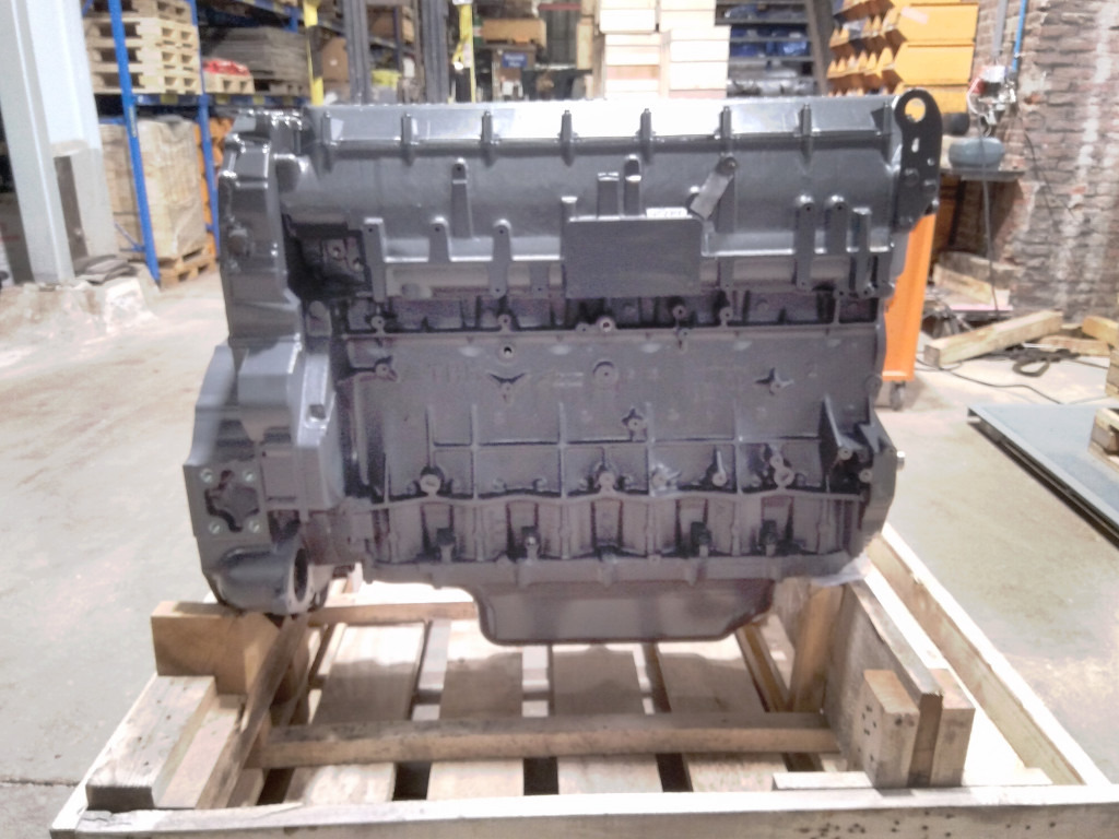 New Holland 5802336688SR - F3AE0684P E909 - Motor por Máquina agrícola: foto 3 New Holland 5802336688SR - F3AE0684P E909 - Motor por Máquina agrícola: foto 3
