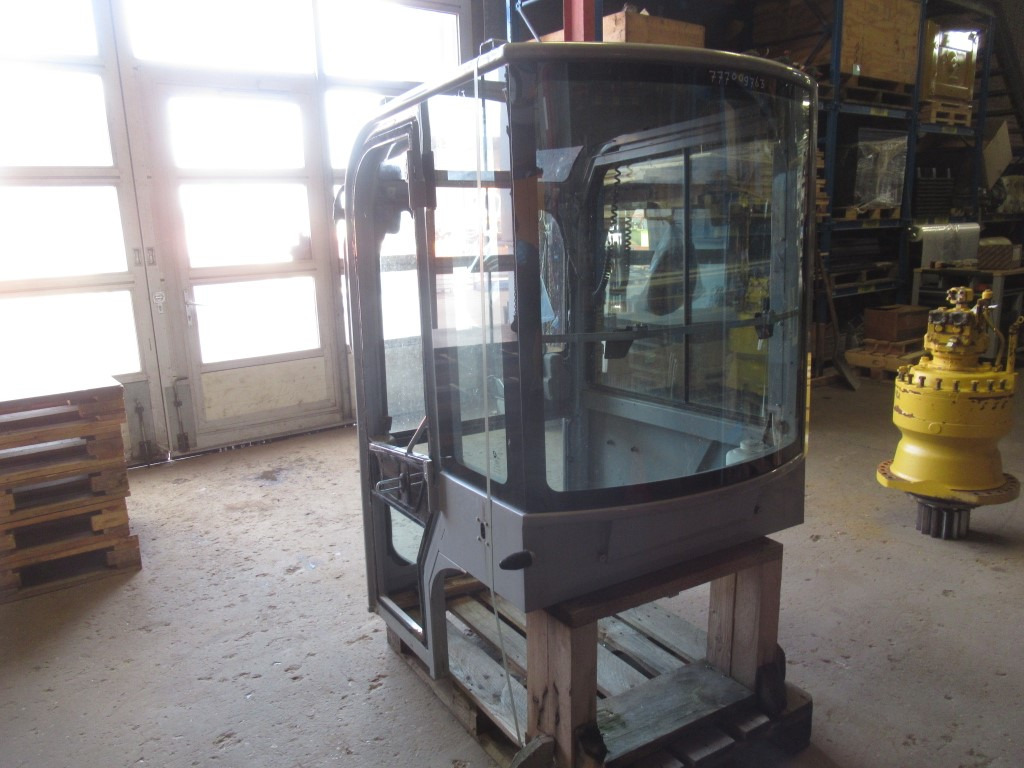 New Holland 72271210 - - Cabine por Máquina de construção: foto 4 New Holland 72271210 - - Cabine por Máquina de construção: foto 4