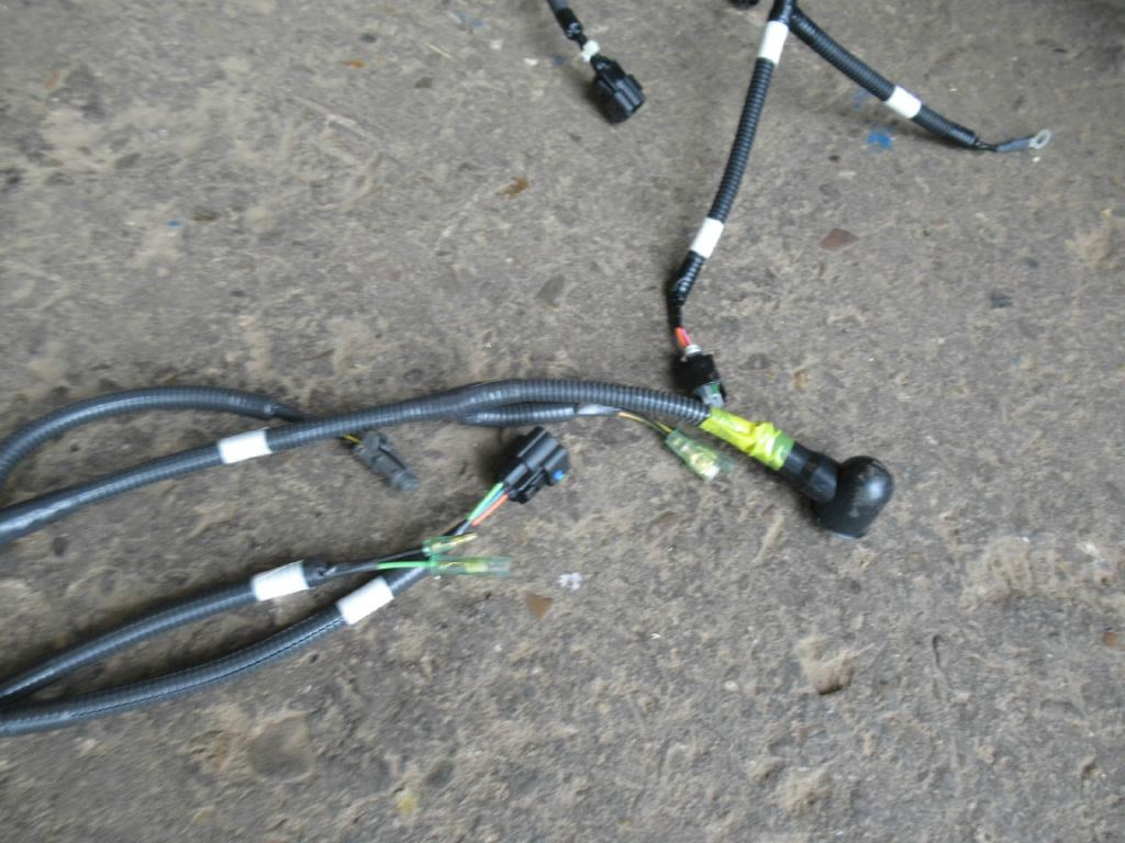 Cables/ Wire harness por Máquina de construção novo New Holland LF13E01056P2 - LF13E01056P1: foto 6