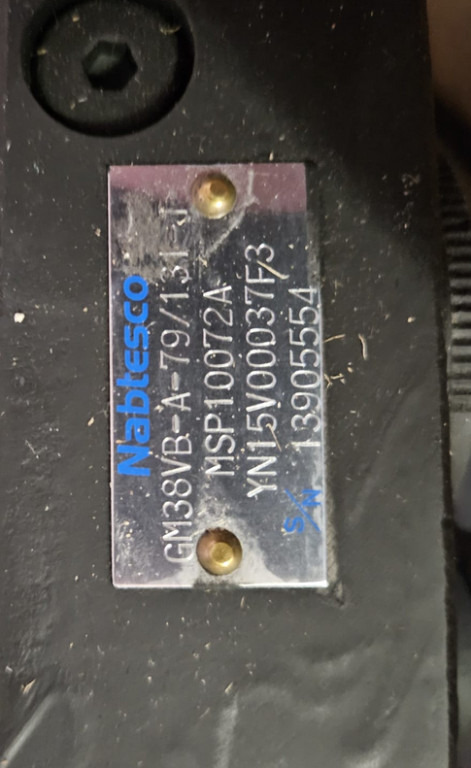 New Holland YN15V00037F2 - YN15V00037F1 - Comando final por Máquina de construção: foto 1 New Holland YN15V00037F2 - YN15V00037F1 - Comando final por Máquina de construção: foto 1