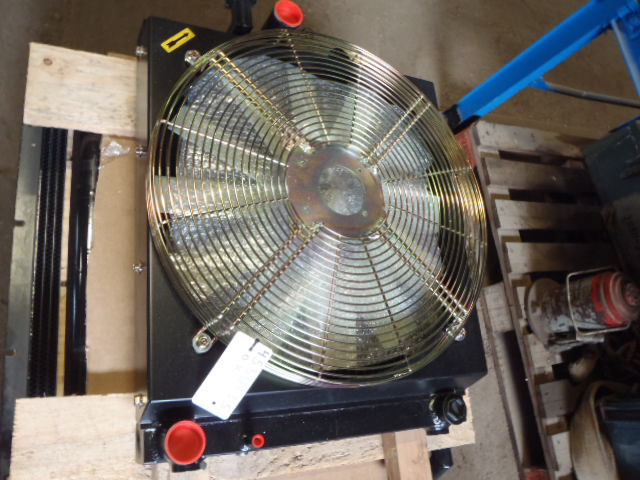Nissens L10.5 - - Radiador por Máquina de construção: foto 3 Nissens L10.5 - - Radiador por Máquina de construção: foto 3