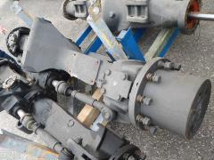 ZF NUS 4 - - Eixo dianteiro por Máquina de construção: foto 1 ZF NUS 4 - - Eixo dianteiro por Máquina de construção: foto 1