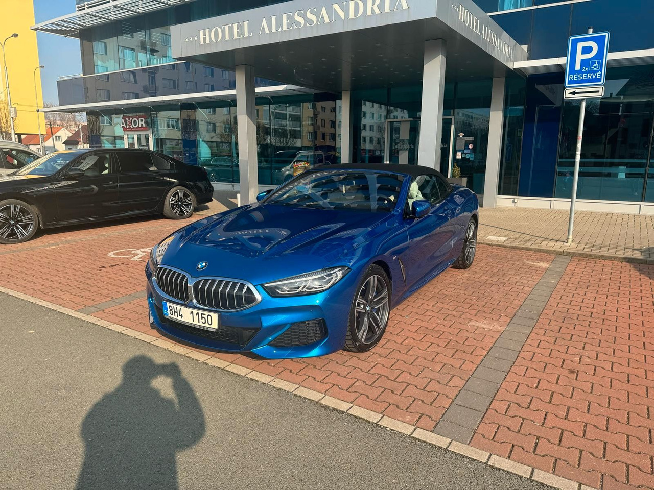 BMW 840 Baureihe 8 Cabrio 840 d xDrive M Sport - Automóvel: foto 1 BMW 840 Baureihe 8 Cabrio 840 d xDrive M Sport - Automóvel: foto 1