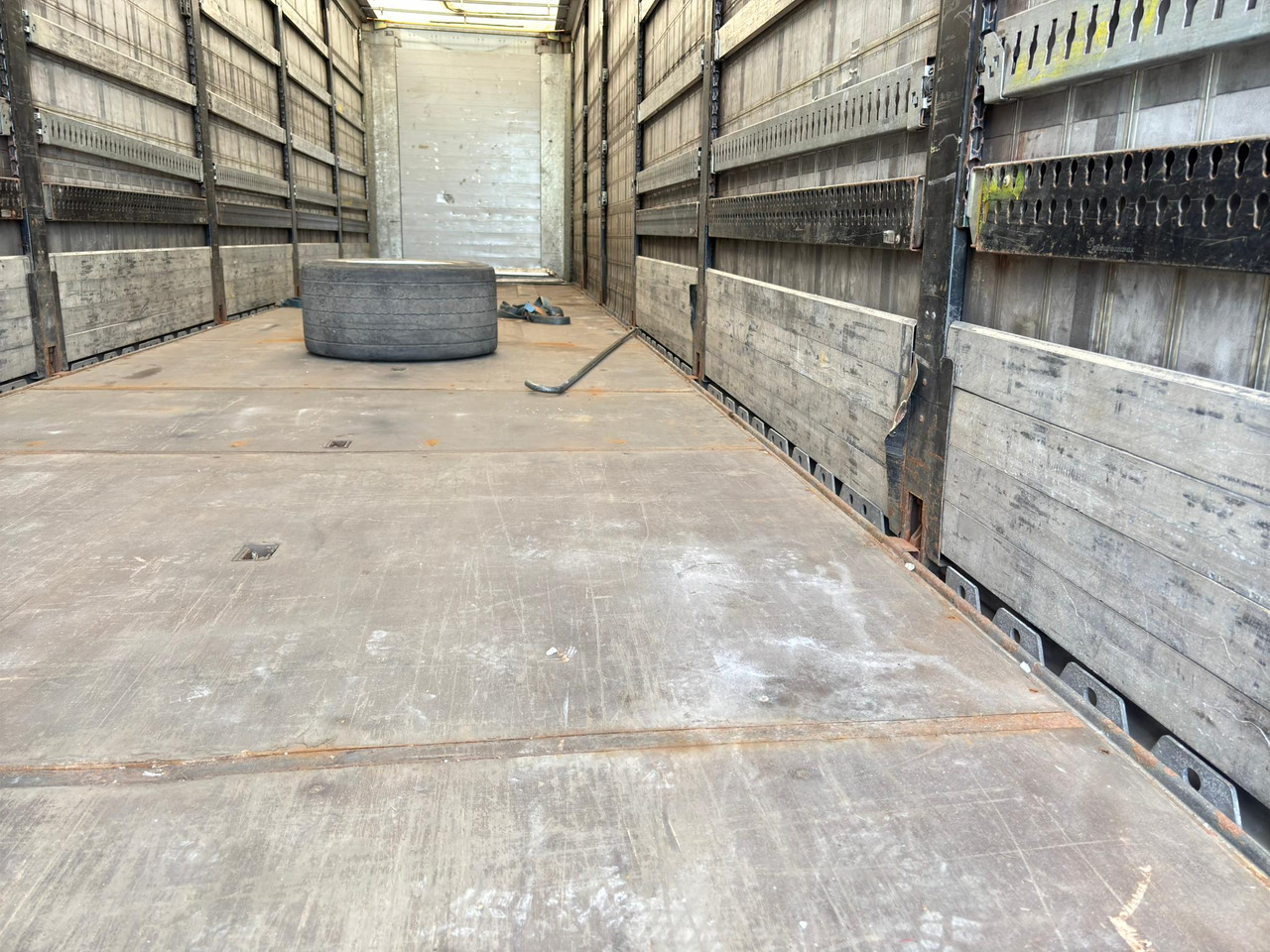 Semi-reboque de lona FLIEGL SDS 380: foto 12 Semi-reboque de lona FLIEGL SDS 380: foto 12