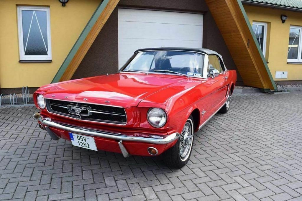 Ford Mustang Cabriolet - Automóvel: foto 3 Ford Mustang Cabriolet - Automóvel: foto 3