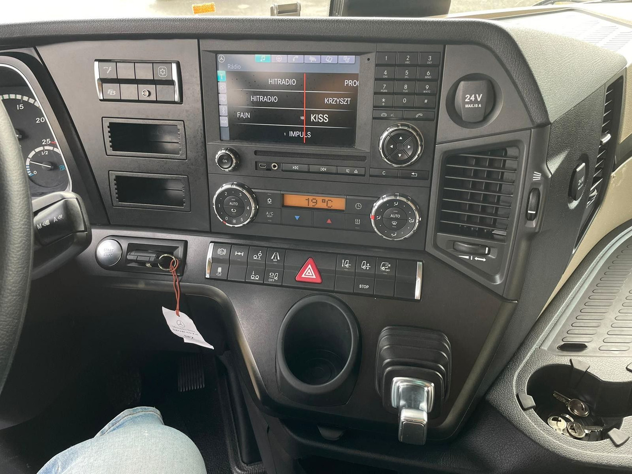 Camião de lona Mercedes-Benz Actros 2545: foto 7