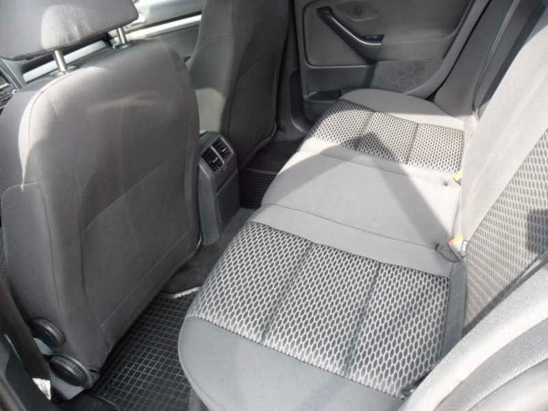 Automóvel Volkswagen Golf VI Variant Trendline: foto 17
