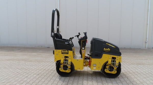 Bomag BW 80 AD-5 - Compactador de asfalto: foto 1 Bomag BW 80 AD-5 - Compactador de asfalto: foto 1
