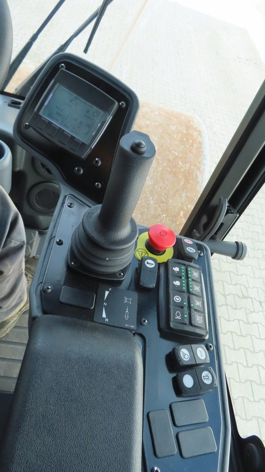 Compactador Caterpillar CS 56 B: foto 15