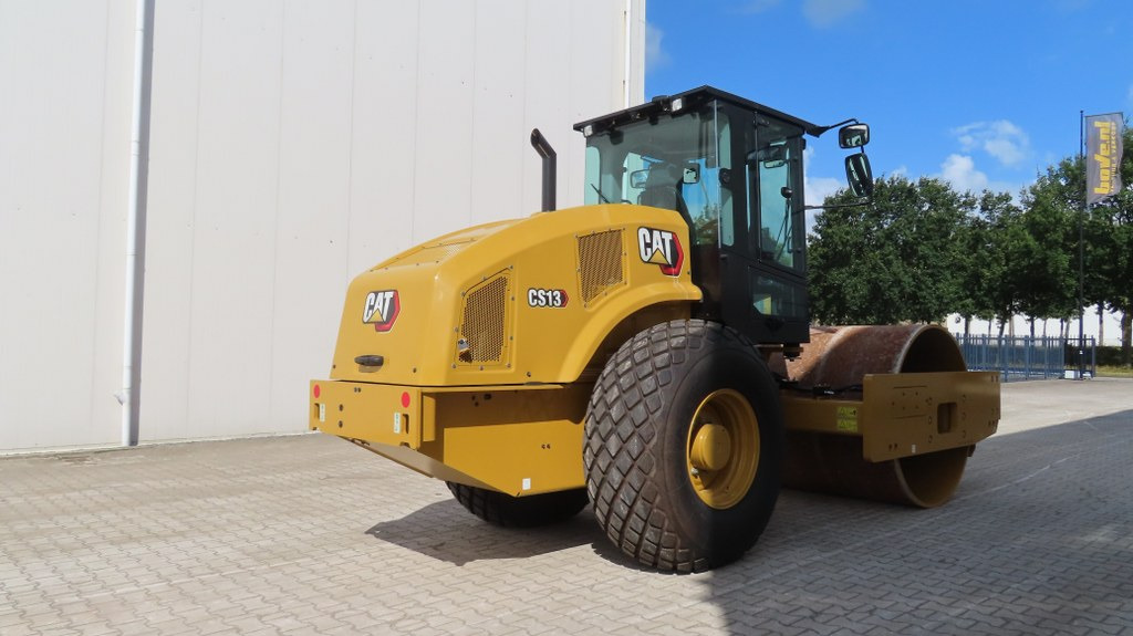 Caterpillar CS66B - Compactador: foto 2 Caterpillar CS66B - Compactador: foto 2