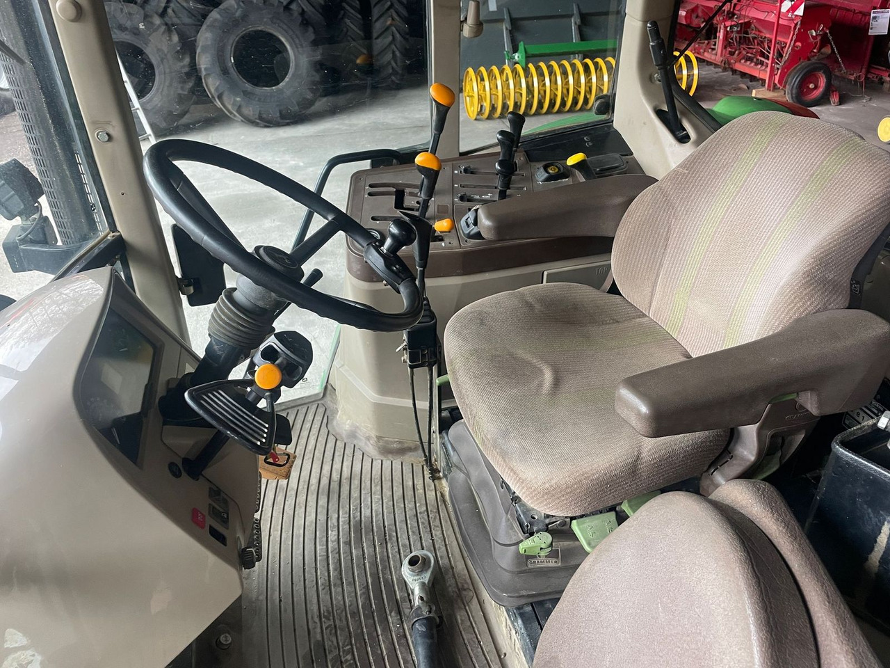 John Deere 6420 SE - Trator: foto 4 John Deere 6420 SE - Trator: foto 4