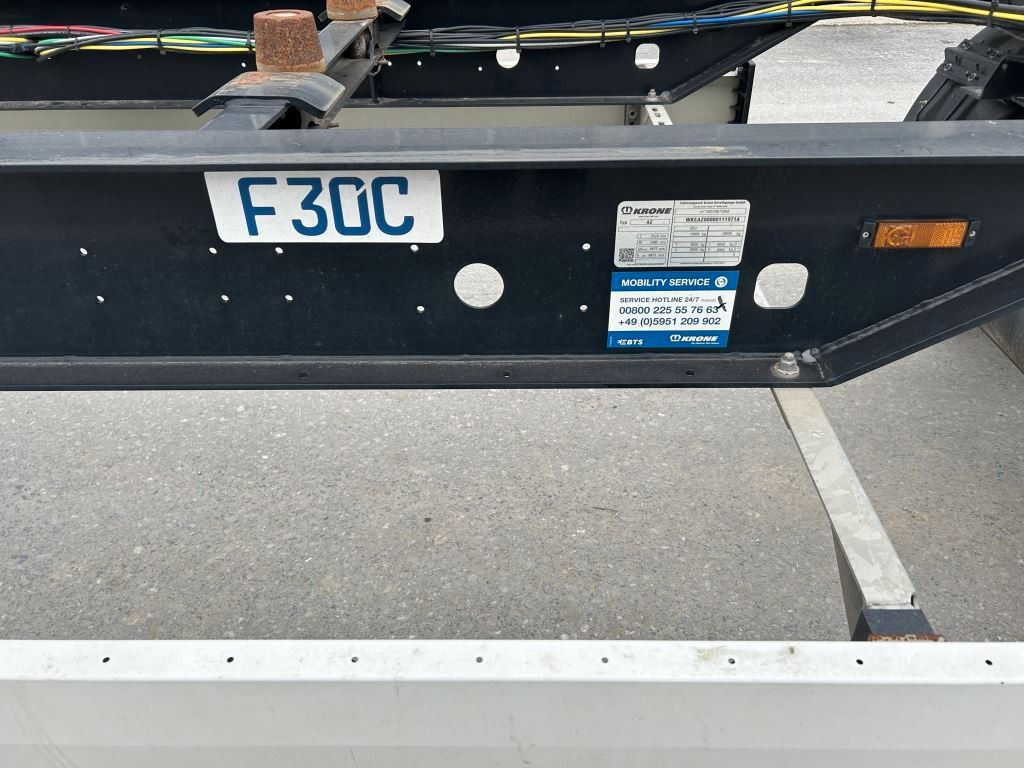 Krone 2 Achswechselfahrgestell, Typ: MAXI AZW 18 eL3B7 - Reboque transportador de contêineres/ Caixa móvel: foto 3 Krone 2 Achswechselfahrgestell, Typ: MAXI AZW 18 eL3B7 - Reboque transportador de contêineres/ Caixa móvel: foto 3