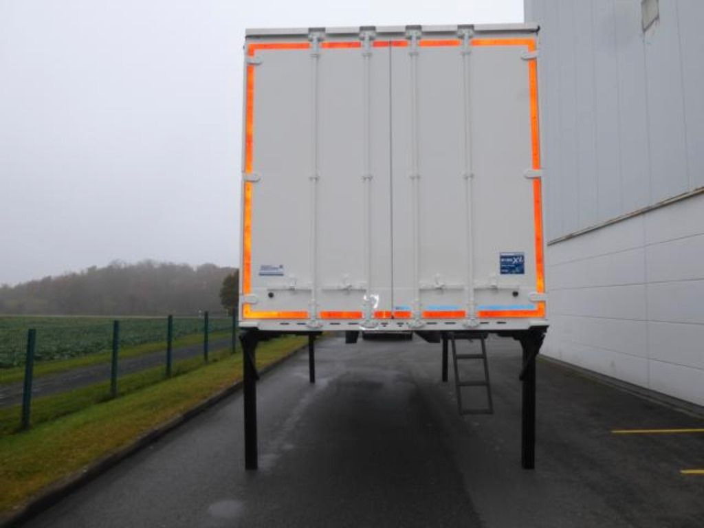 Krone Heck mit Portaltüren - Toldo carroçaria: foto 4 Krone Heck mit Portaltüren - Toldo carroçaria: foto 4