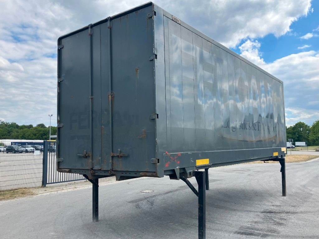 Carroçaria para furgões Krone Wechselbrücke Koffer: foto 9