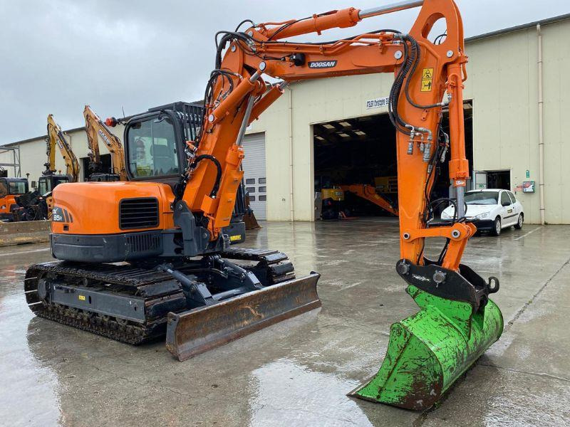 Doosan DX 85 R - Escavadora de rastos: foto 2 Doosan DX 85 R - Escavadora de rastos: foto 2
