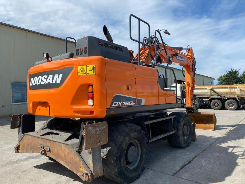 Doosan DX160W - Escavadeira de rodas: foto 3 Doosan DX160W - Escavadeira de rodas: foto 3
