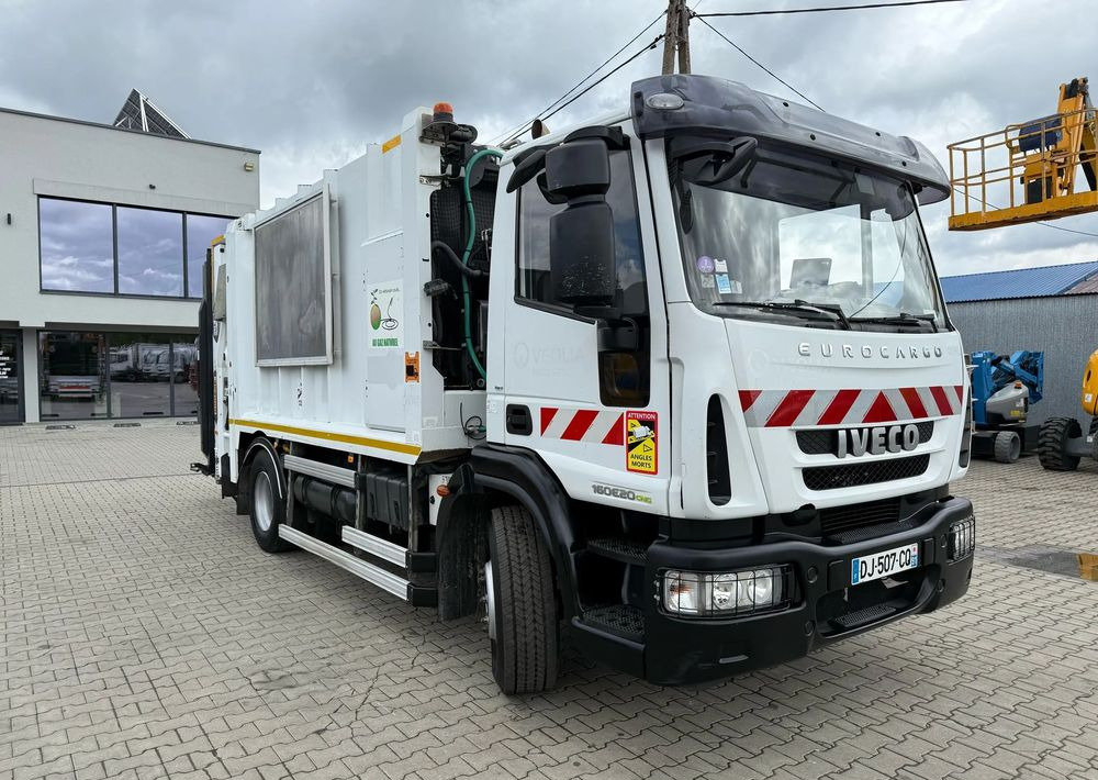 Iveco EUROCARGO CNG - Caminhão de lixo: foto 3 Iveco EUROCARGO CNG - Caminhão de lixo: foto 3