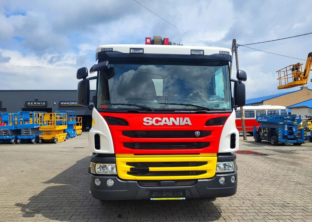 Scania P320 - Caminhão de lixo: foto 3 Scania P320 - Caminhão de lixo: foto 3