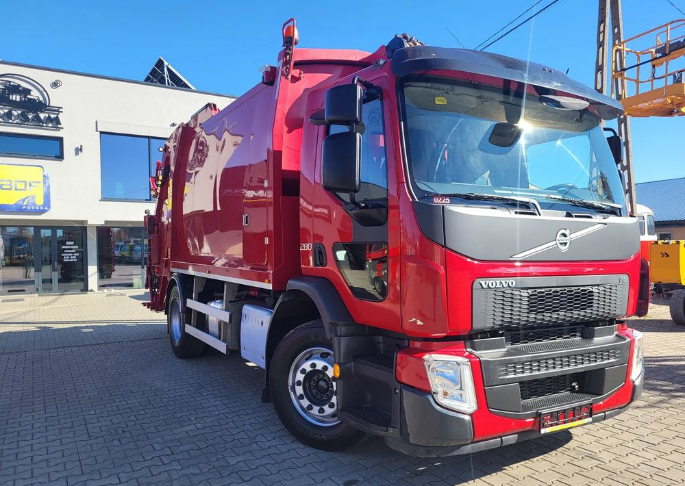 Volvo FE 280 4x2 śmieciarka EURO VI - Caminhão de lixo: foto 2 Volvo FE 280 4x2 śmieciarka EURO VI - Caminhão de lixo: foto 2
