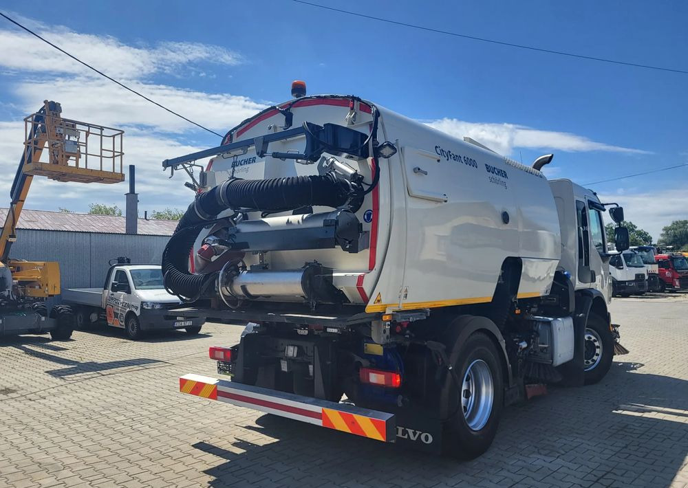 Volvo FE4x2 dwa silniki, pisemna gwarancja - Caminhão de lixo: foto 5 Volvo FE4x2 dwa silniki, pisemna gwarancja - Caminhão de lixo: foto 5