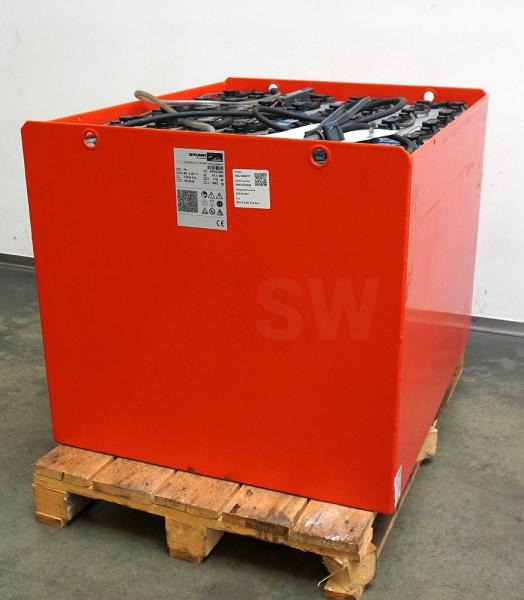 GRUMA 80 Volt 5 PzS 775 Ah - Bateria automotiva: foto 1 GRUMA 80 Volt 5 PzS 775 Ah - Bateria automotiva: foto 1