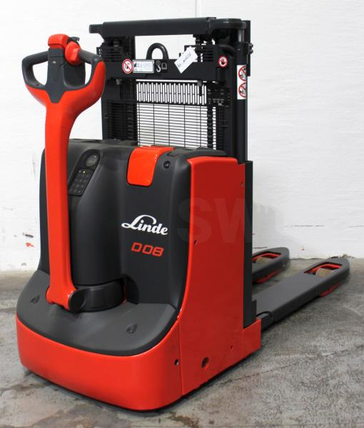 Linde D 08 1160 - Stacker: foto 1 Linde D 08 1160 - Stacker: foto 1