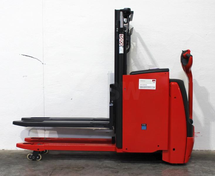 Linde D 10 1163 - Stacker: foto 3 Linde D 10 1163 - Stacker: foto 3