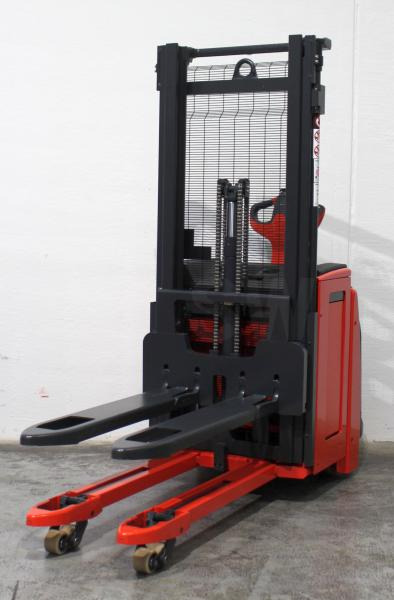 Linde D 14 AP 1173-01 - Stacker: foto 2 Linde D 14 AP 1173-01 - Stacker: foto 2