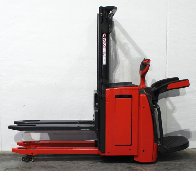 Linde D 14 AP 1173-01 - Stacker: foto 3 Linde D 14 AP 1173-01 - Stacker: foto 3