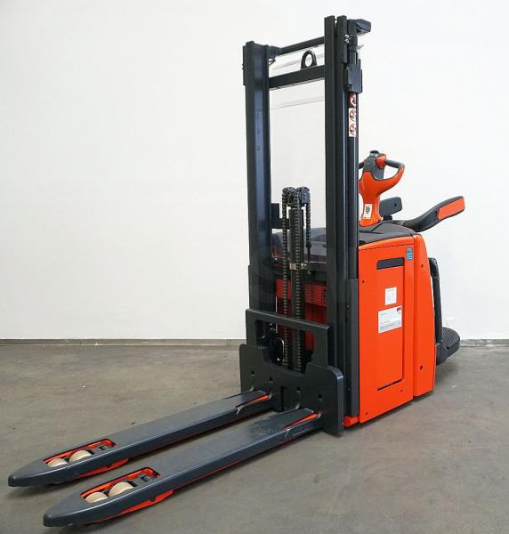 Linde D 14 AP 1173 - Stacker: foto 2 Linde D 14 AP 1173 - Stacker: foto 2