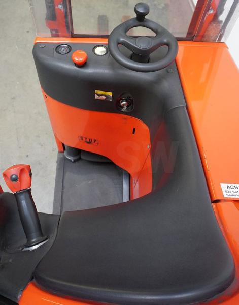 Linde E 10 334 - Empilhadeira elétrica: foto 3 Linde E 10 334 - Empilhadeira elétrica: foto 3